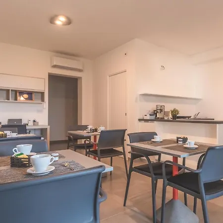 Oda ve Kahvaltı Casole Living 3*